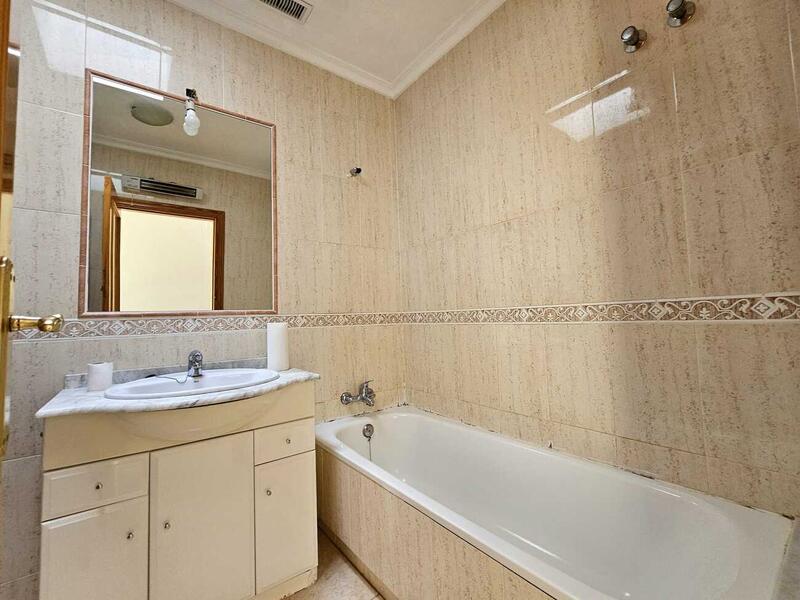 3 bedroom Townhouse for sale