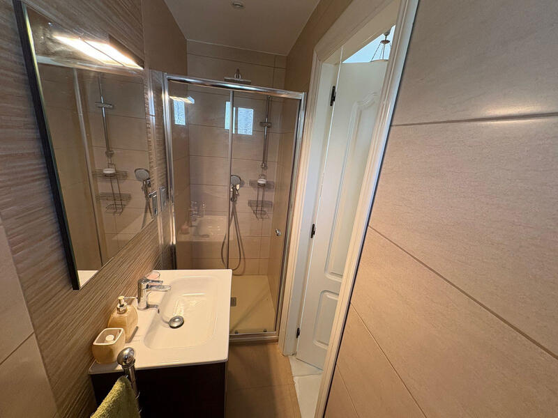 3 bedroom Townhouse for sale
