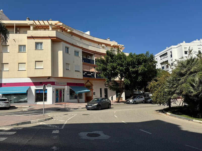 4 bedroom Apartment for sale