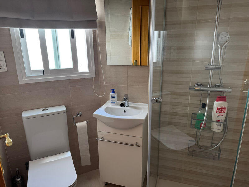 4 bedroom Apartment for sale
