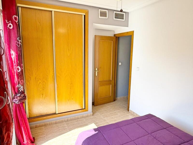 2 bedroom Townhouse for sale