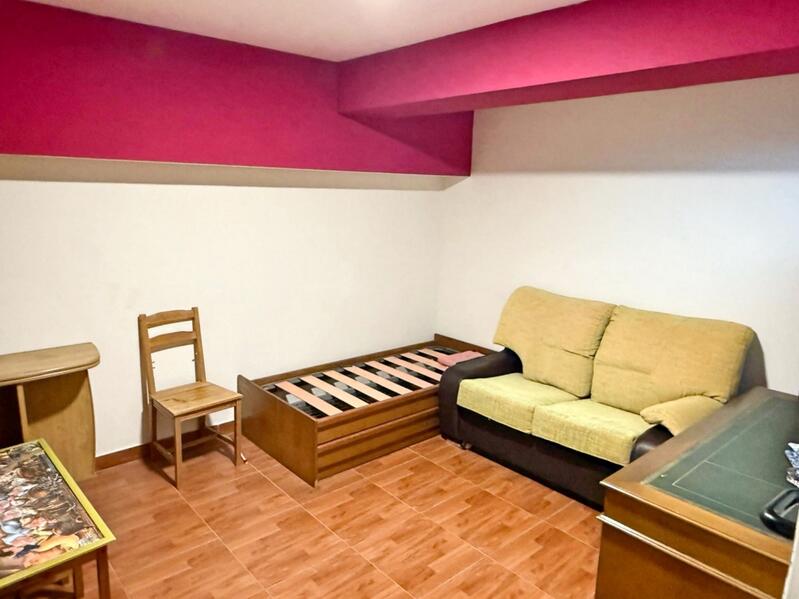 2 bedroom Townhouse for sale