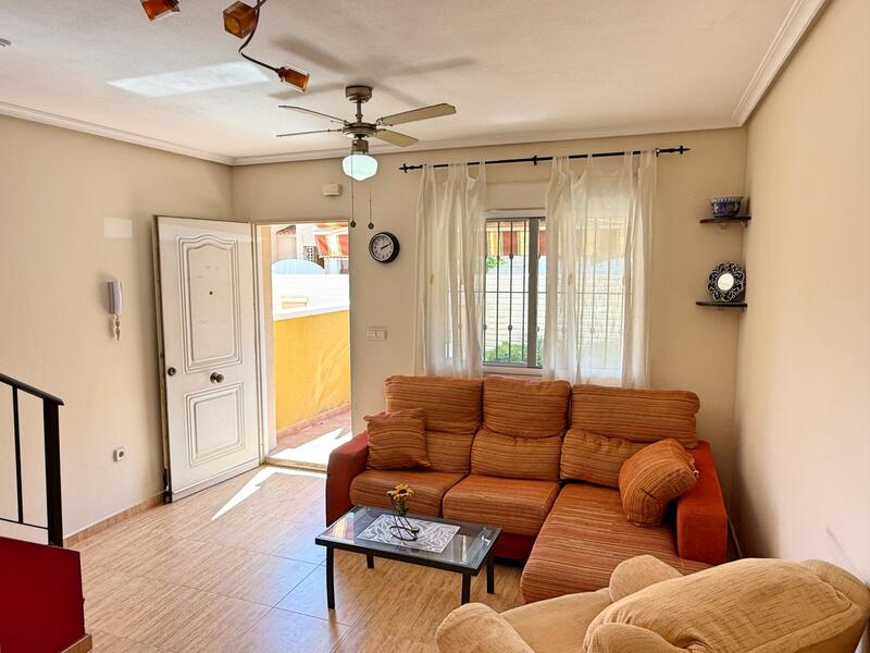 2 bedroom Townhouse for sale