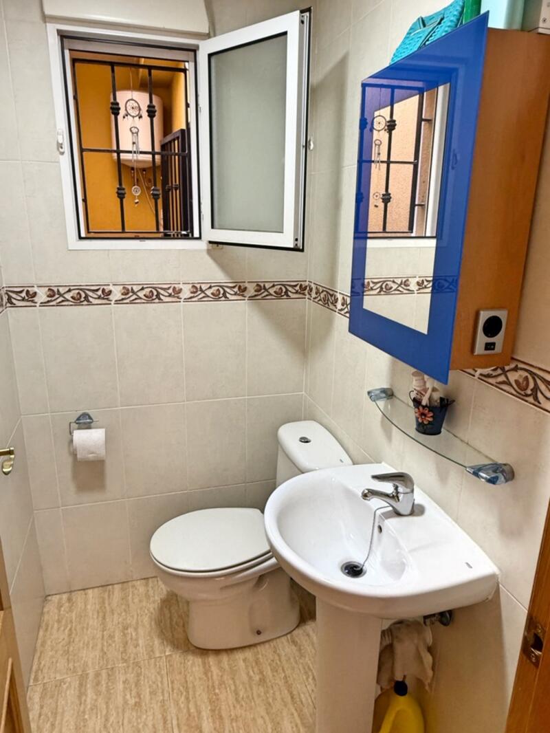 2 bedroom Townhouse for sale