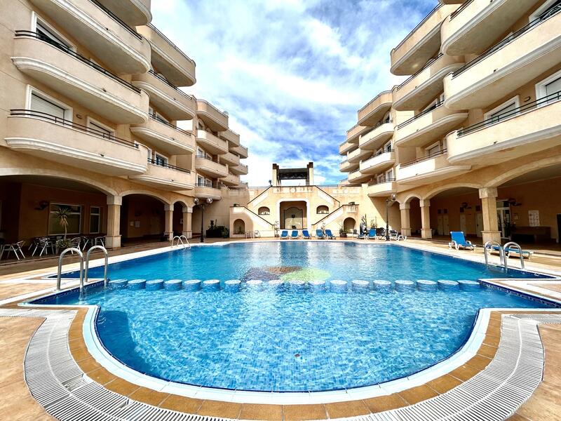 2 bedroom Apartment for sale