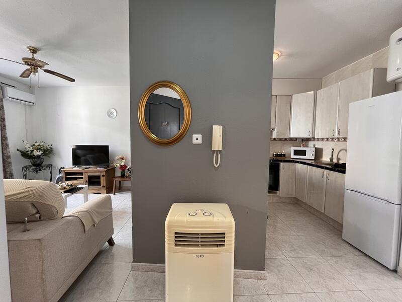 5 bedroom Apartment for sale