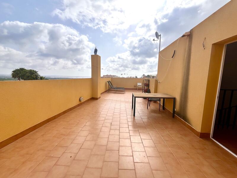 5 bedroom Apartment for sale