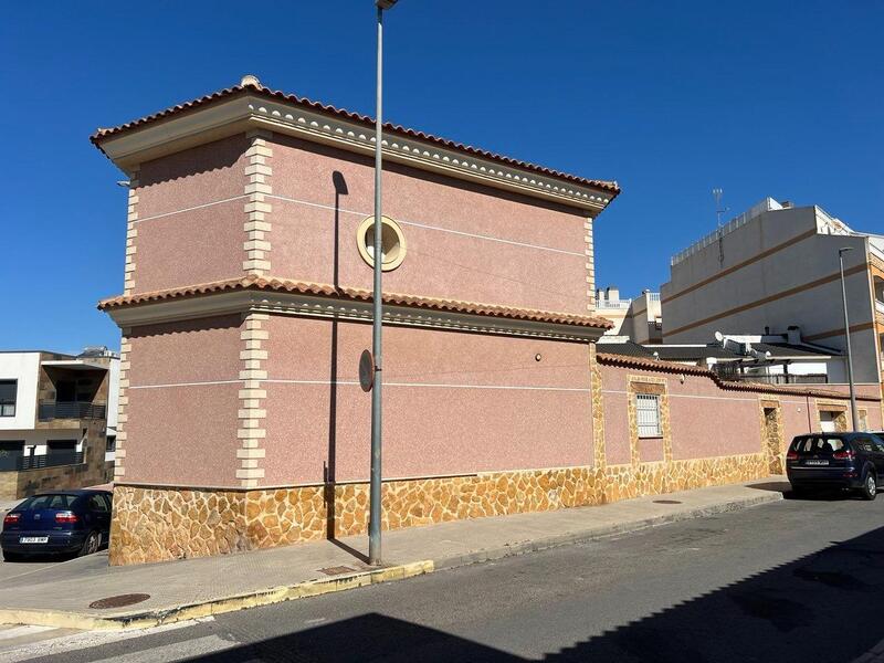 6 chambre Villa à vendre