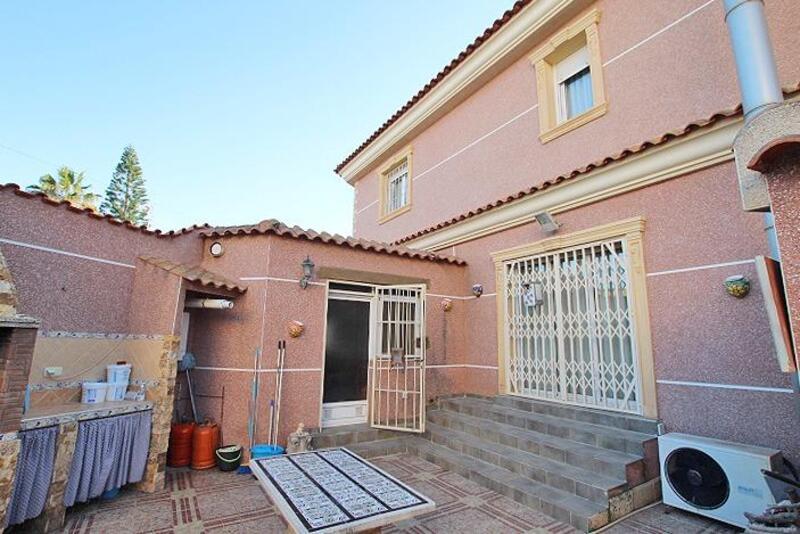 6 chambre Villa à vendre