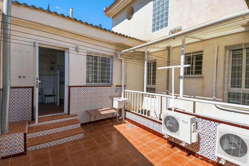 5 bedroom Villa for sale