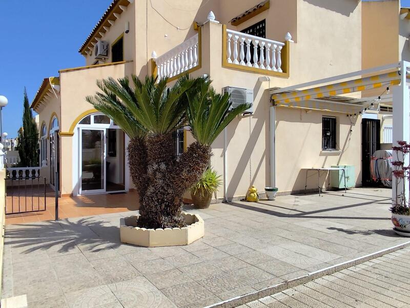 2 bedroom Villa for sale