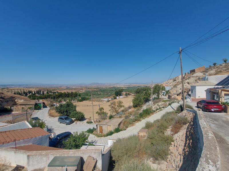 Cave House for sale in Cuevas del Campo, Granada