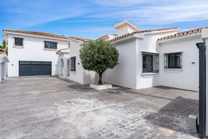 5 bedroom Villa for sale