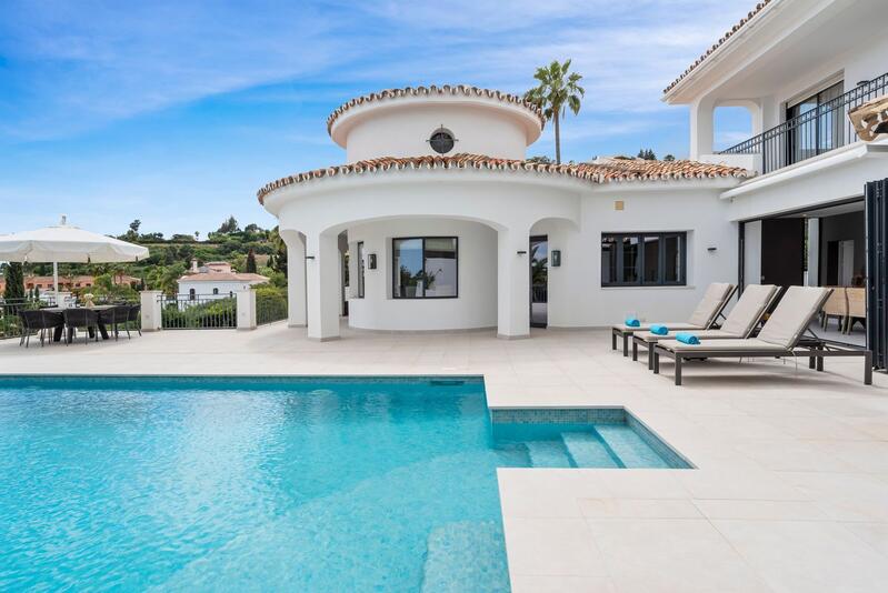 5 bedroom Villa for sale