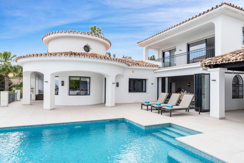 5 bedroom Villa for sale