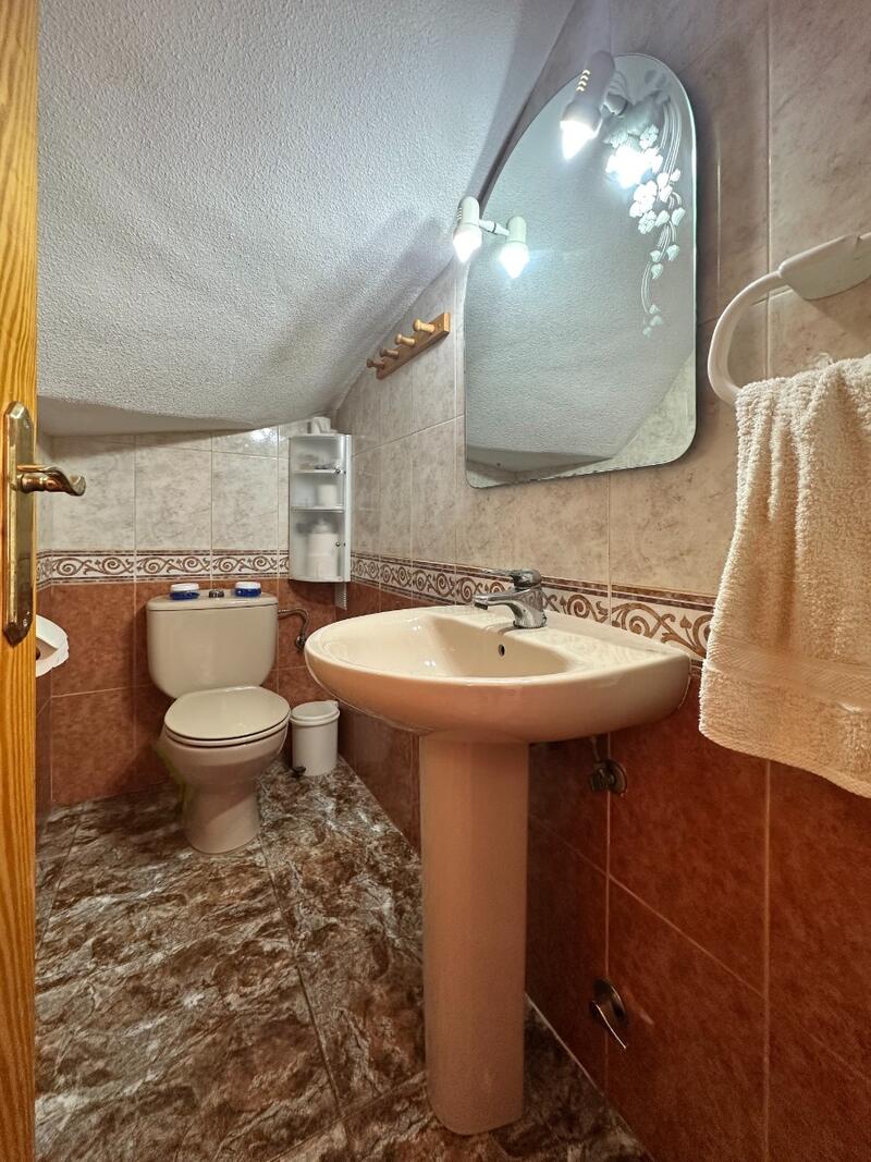 3 bedroom Townhouse for sale