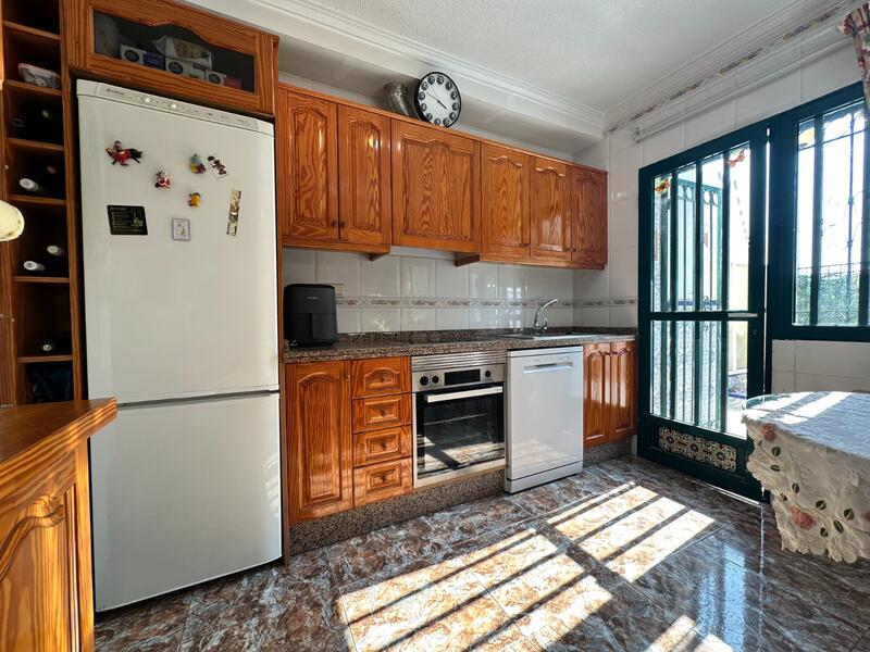3 bedroom Townhouse for sale