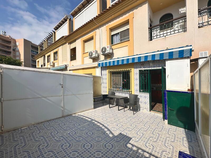 3 bedroom Townhouse for sale