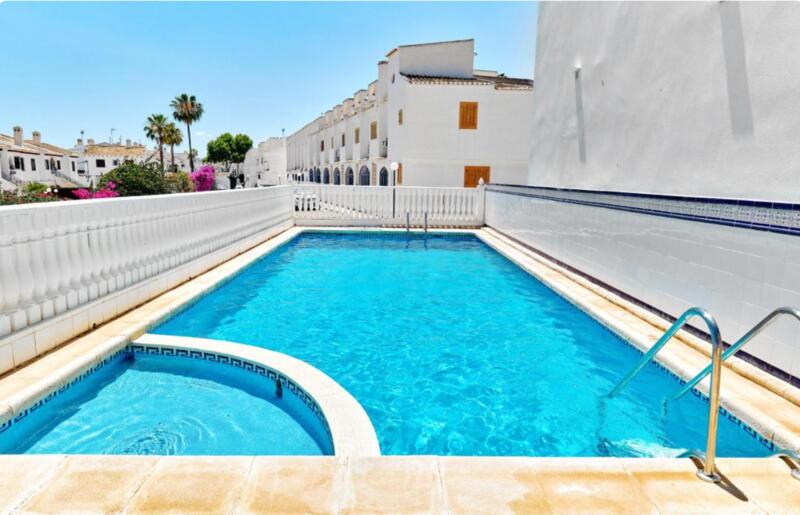 3 bedroom Townhouse for sale