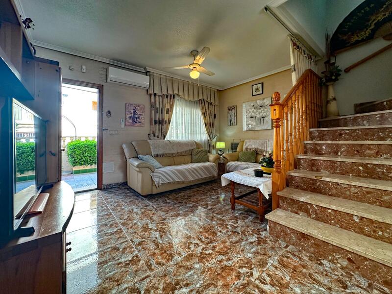 3 bedroom Townhouse for sale