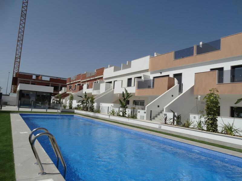 Villa til salg i Pilar de la Horadada, Alicante