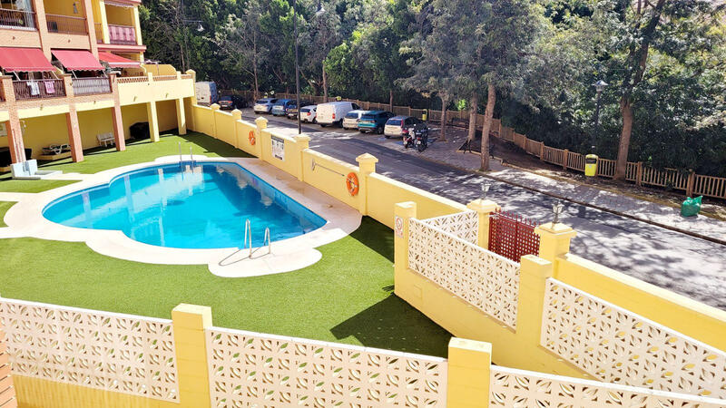 Apartamento en venta en Fuengirola, Málaga