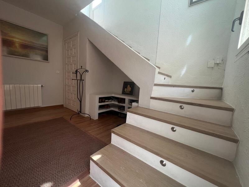 5 bedroom Villa for sale