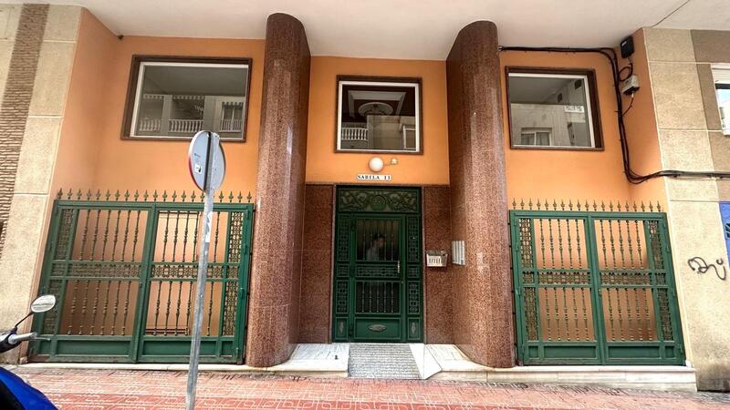 2 slaapkamer Appartement Te koop