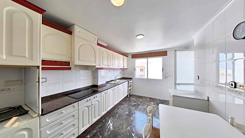 4 slaapkamer Appartement Te koop