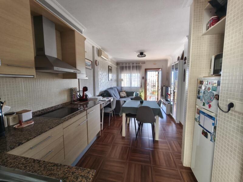 2 Cuarto Villa en venta