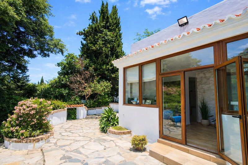 Casa de Campo en venta en La Duquesa, Málaga