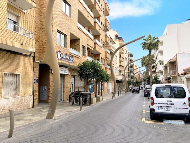 Leilighet til salgs i Torrevieja, Alicante