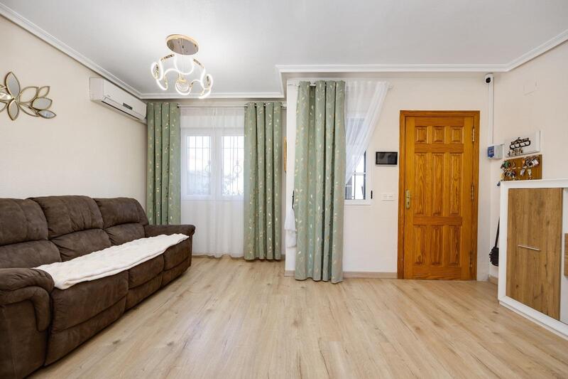 3 bedroom Townhouse for sale