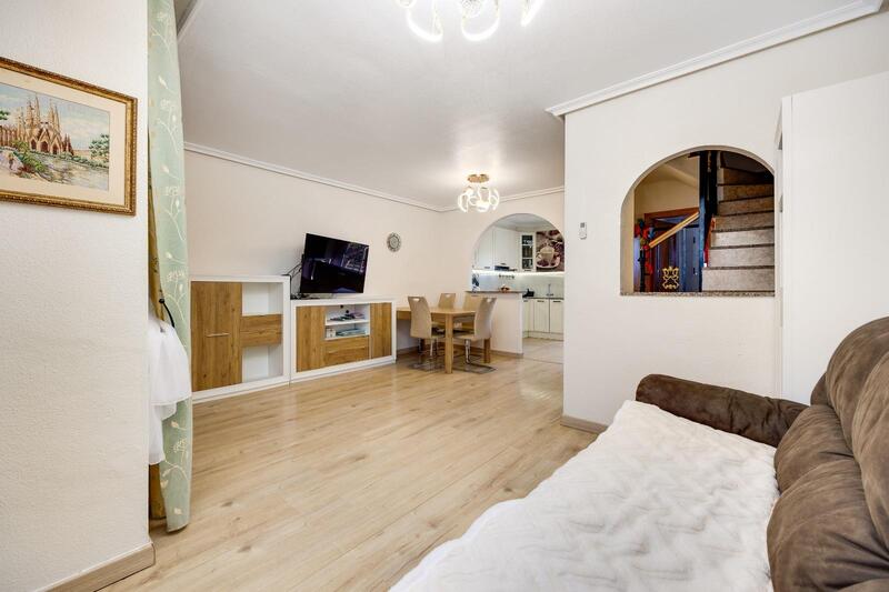 3 bedroom Townhouse for sale