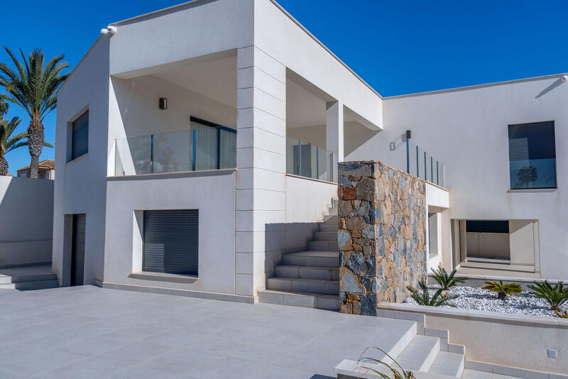 5 slaapkamer Villa Te koop