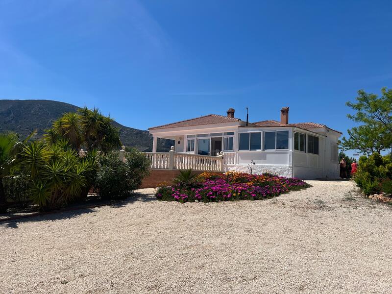 Villa zu verkaufen in La Romana, Alicante