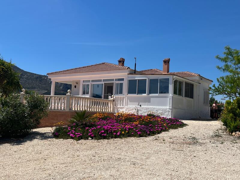 4 bedroom Villa for sale