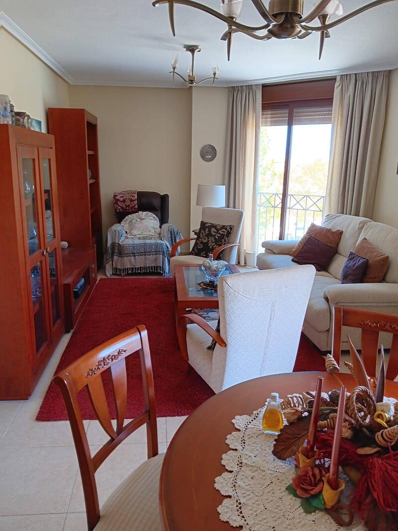 3 bedroom Apartment for sale