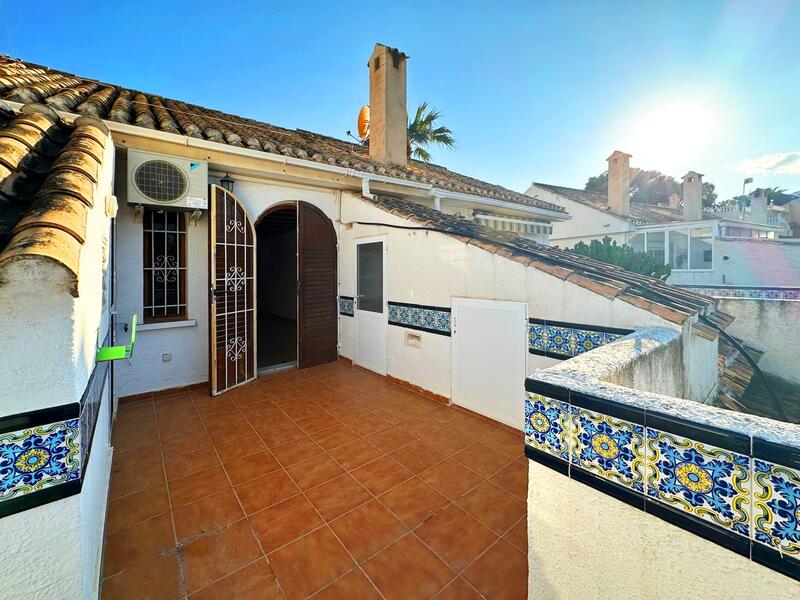 3 bedroom Townhouse for sale
