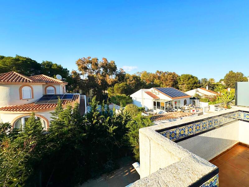 3 bedroom Townhouse for sale