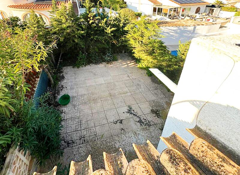 3 bedroom Townhouse for sale