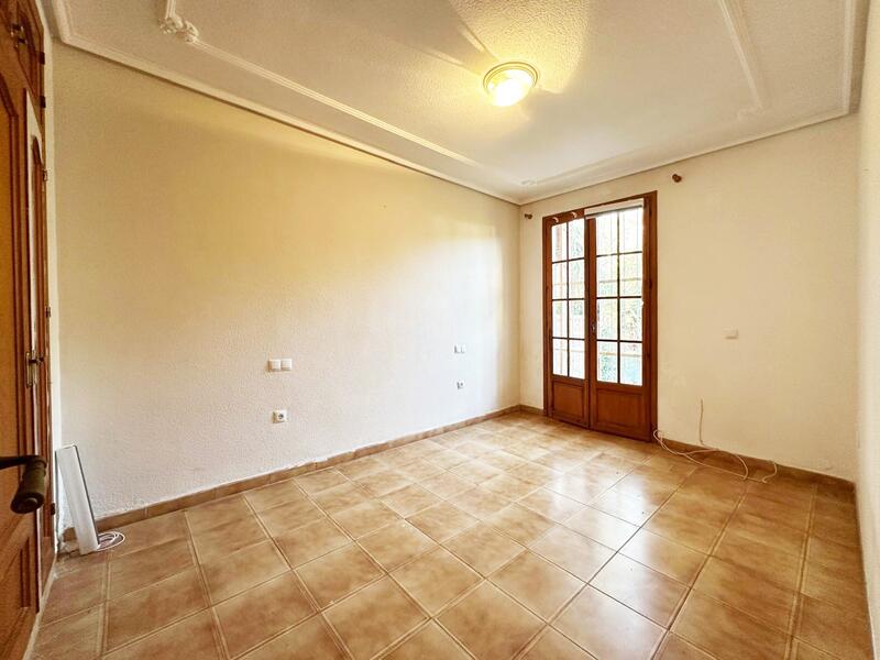 3 bedroom Townhouse for sale