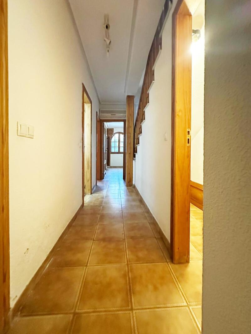 3 bedroom Townhouse for sale