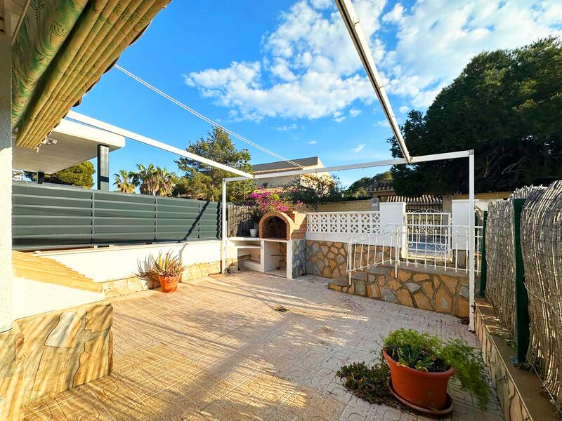 3 bedroom Townhouse for sale