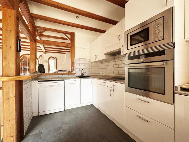 3 bedroom Townhouse for sale
