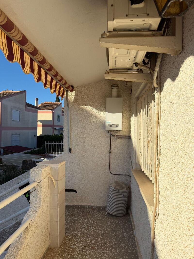 3 bedroom Townhouse for sale