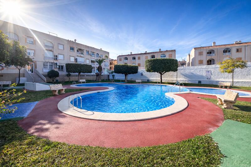 Leilighet til salgs i Torrevieja, Alicante