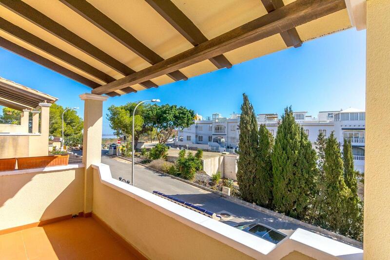 3 bedroom Townhouse for sale