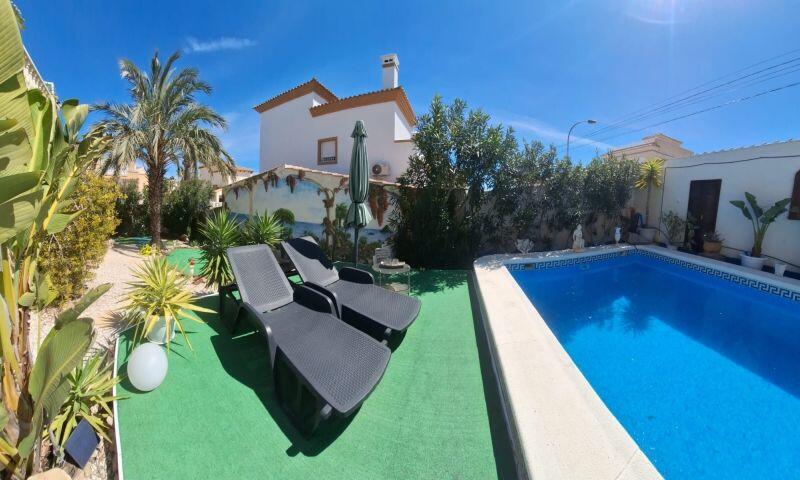3 Cuarto Villa en venta