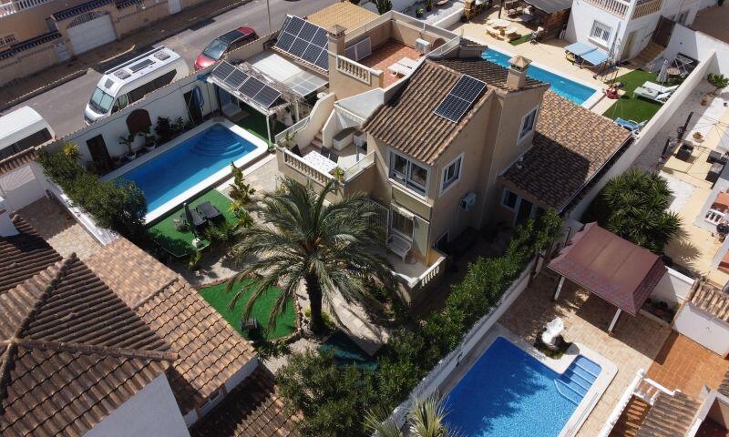 3 Cuarto Villa en venta